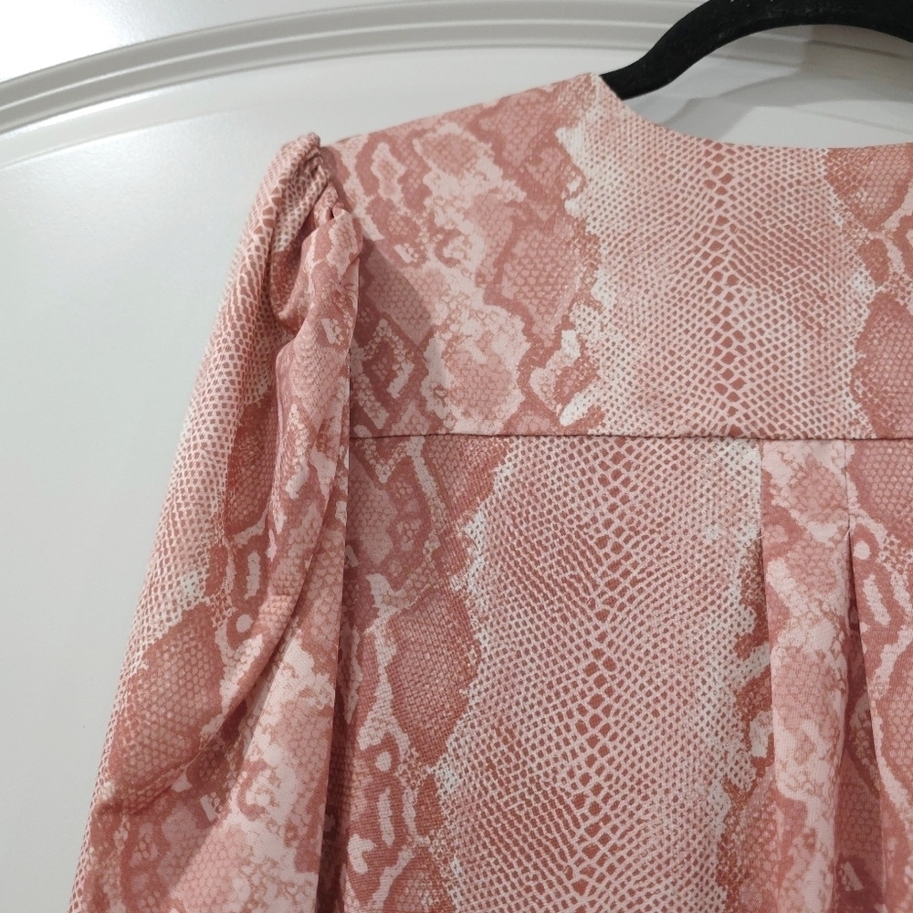 AFRM Long Sleeve V-Neck Blush Pink Snake Print Thong Bodysuit, Button Front, XL - Picture 10 of 14